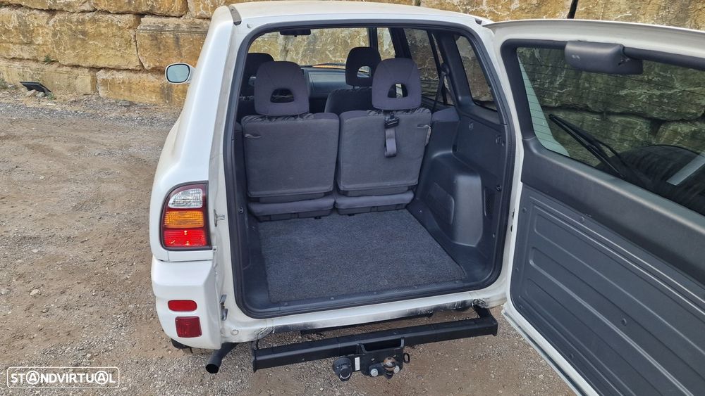 Toyota RAV4 - 30