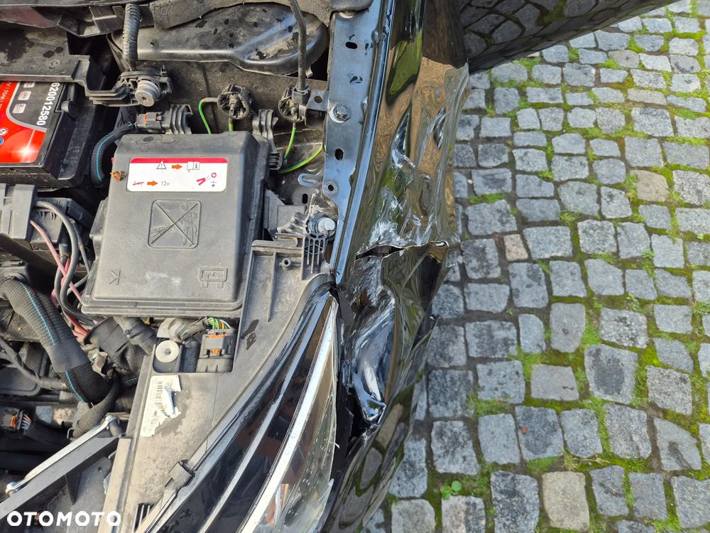 Peugeot 308 BlueHDi 120 EAT6 Stop & Start GT-Line Edition - 36