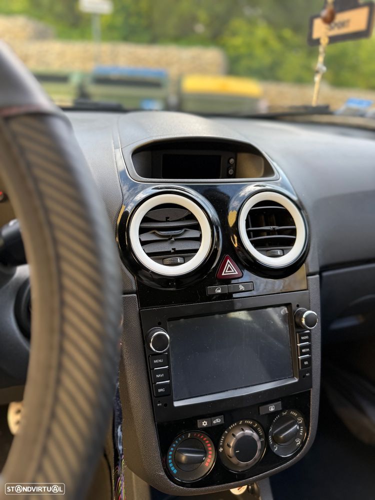 Opel Corsa 1.2 Flex Fuel - 10