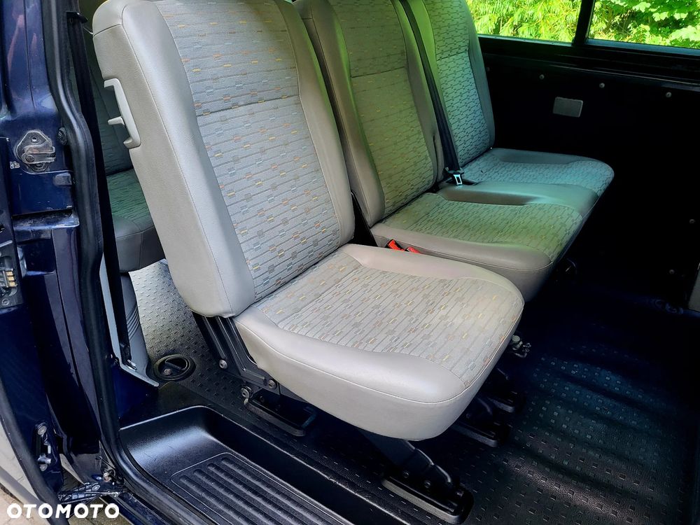 Volkswagen Transporter - 19