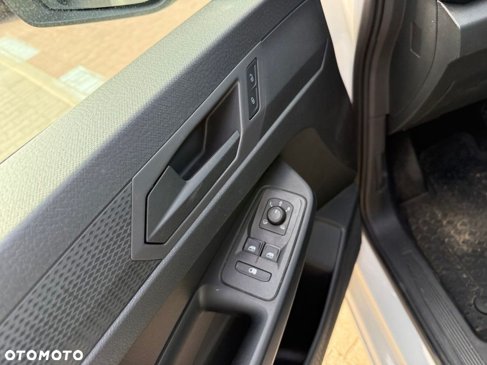 Volkswagen Caddy - 9