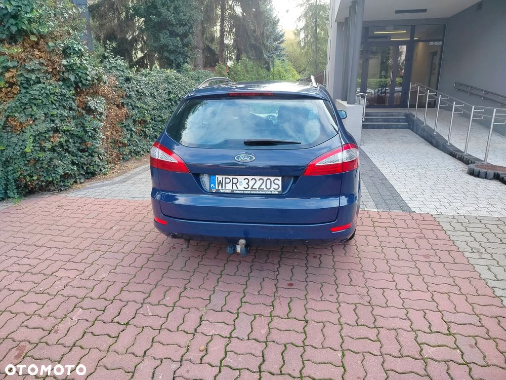 Ford Mondeo 2.0 Trend - 10