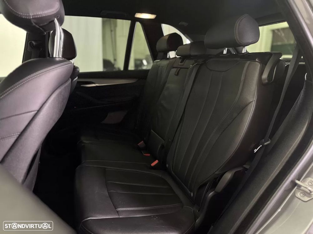 BMW X5 25 d sDrive Pack M - 29