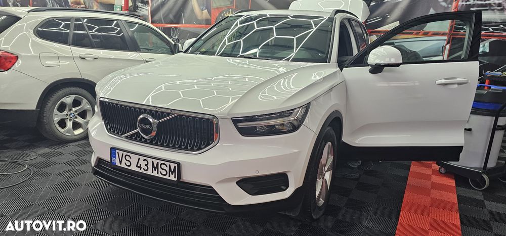 Volvo XC 40 D3 Momentum - 9