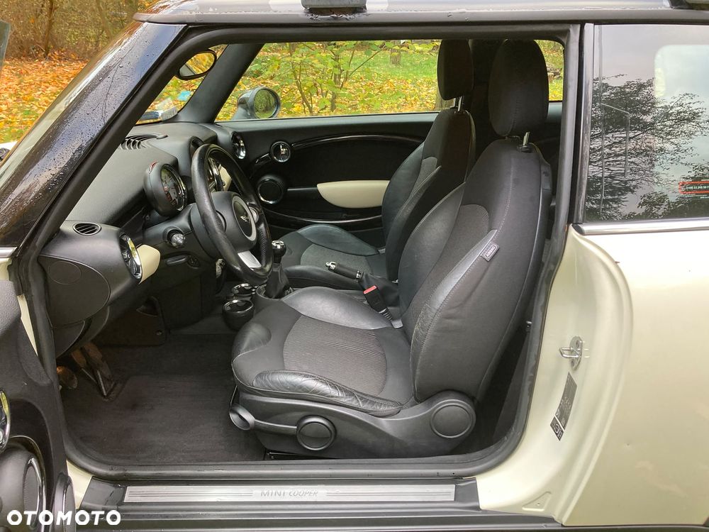 MINI Cooper Standard - 8