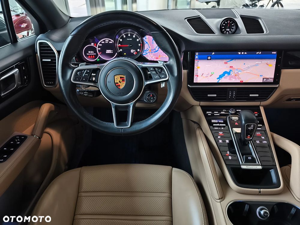 Porsche Cayenne Standard - 23