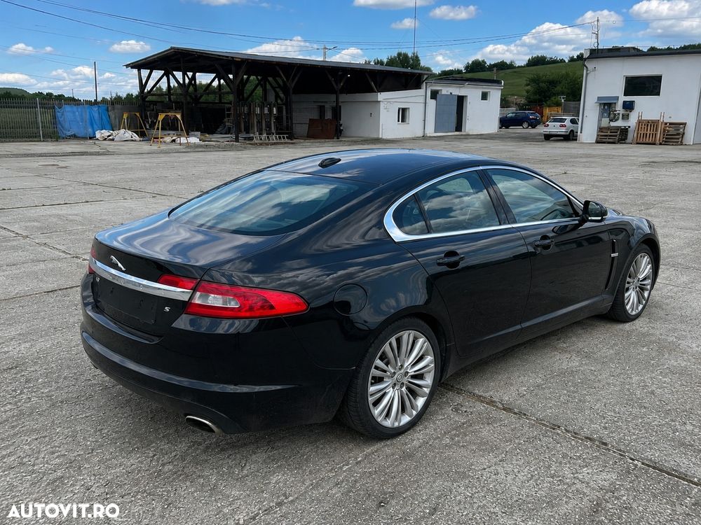 Jaguar XF 3.0 V6 S - 3