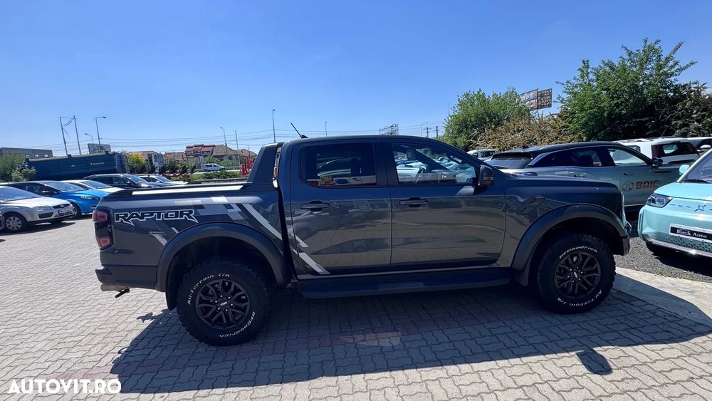 Ford Raptor - 5