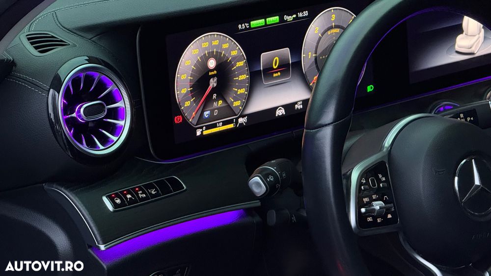 Mercedes-Benz E 300 - 37