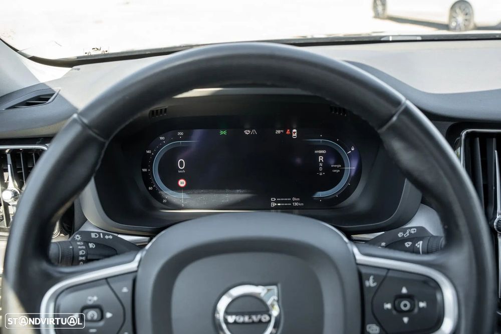 Volvo XC 60 T6 AWD Recharge Geartronic Inscription Expression - 14