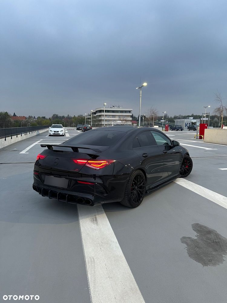 Mercedes-Benz CLA - 4