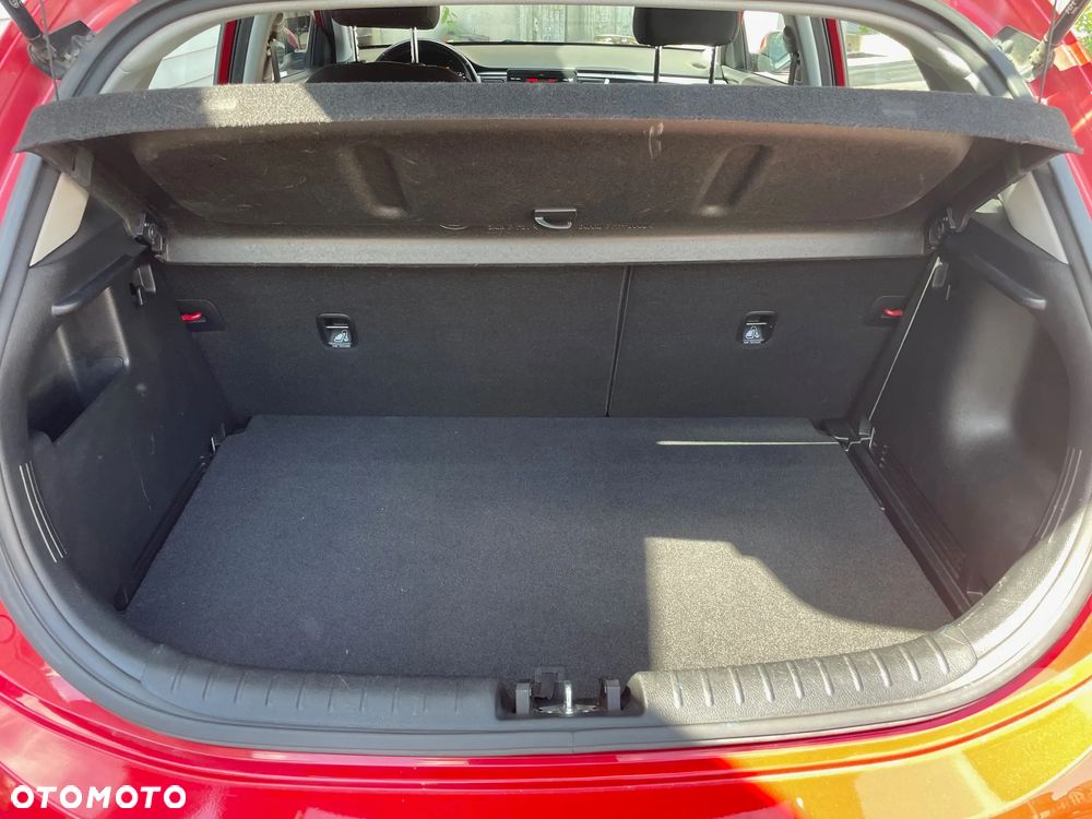 Kia Rio 1.2 L - 19