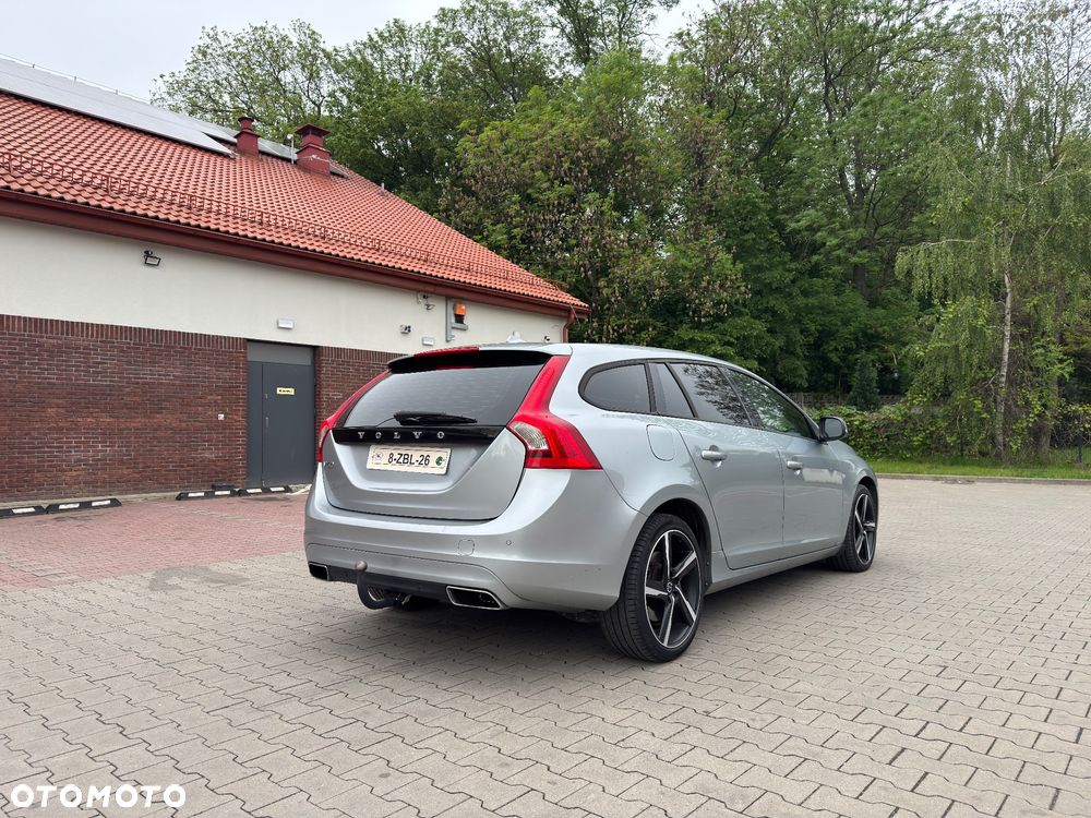 Volvo V60 D4 Kinetic - 9