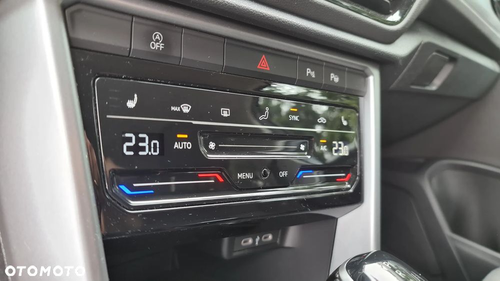 Volkswagen T-Roc 1.5 TSI Special Edition DSG - 11