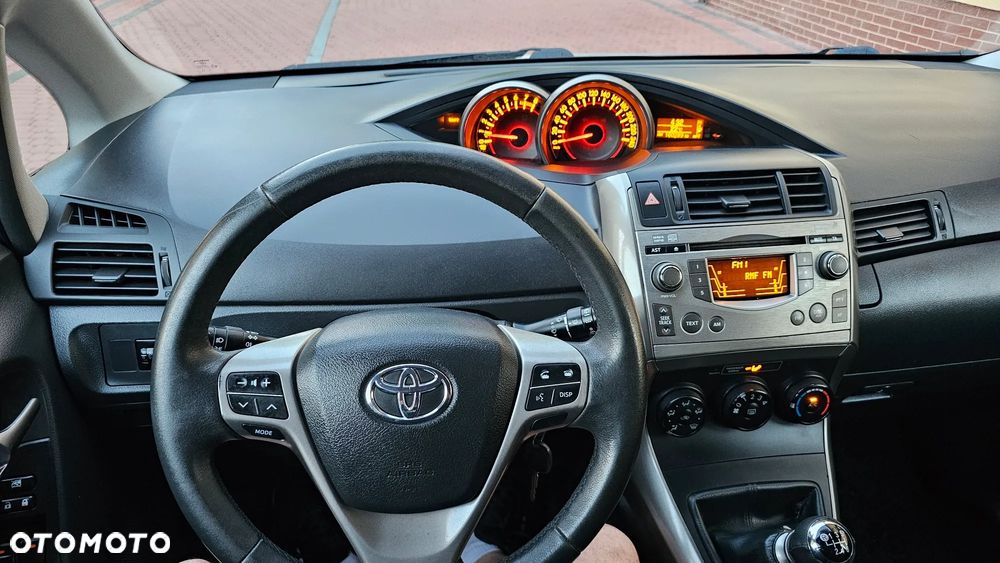 Toyota Verso 1.6 7-Sitzer Comfort - 9