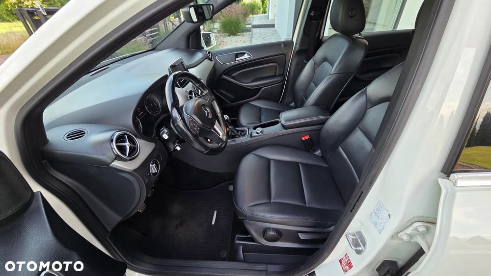 Mercedes-Benz Klasa B 200 (BlueEFFICIENCY) - 40