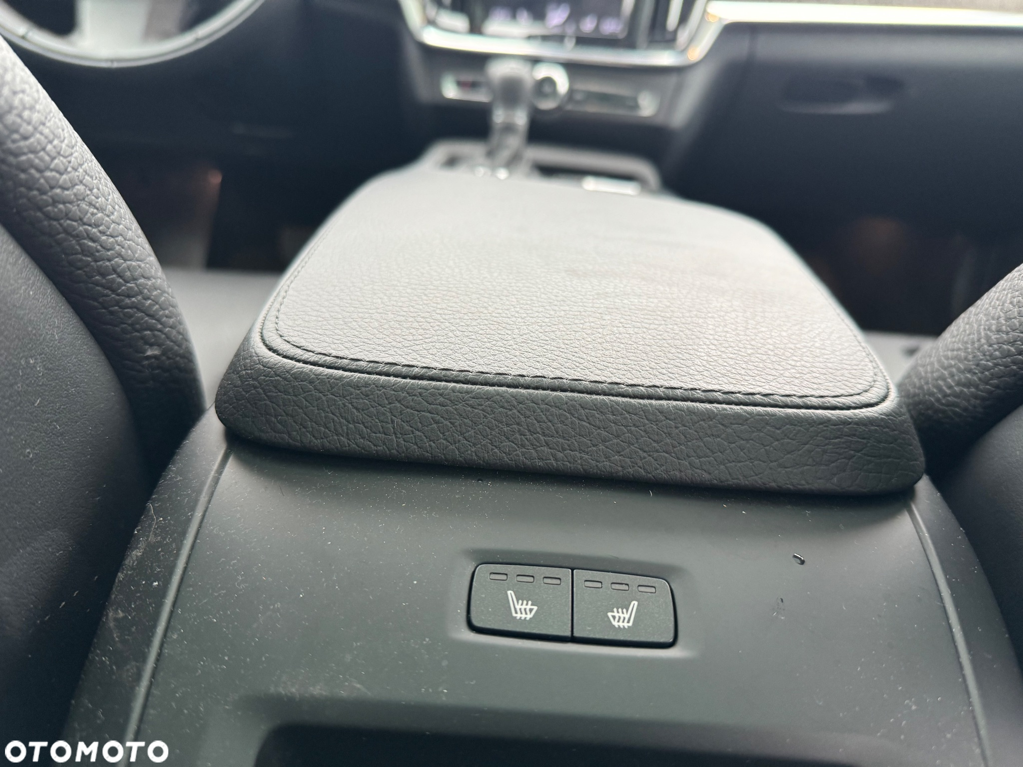 Volvo V90 Cross Country T6 AWD - 10