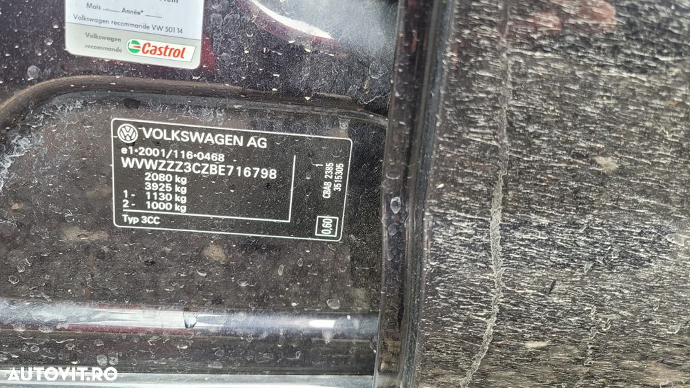 Volkswagen Passat 2.0TDI Comfortline DPF DSG - 11