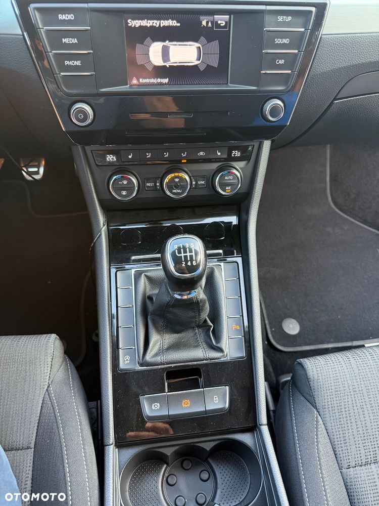 Skoda Superb 1.6 TDI Active - 20