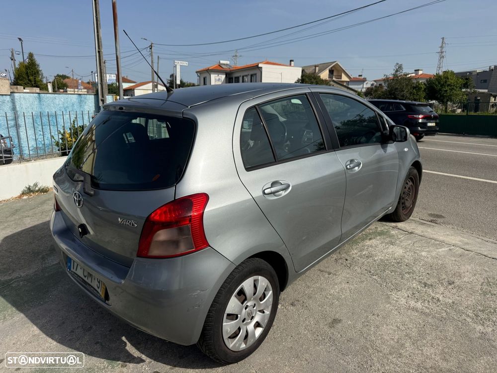 Toyota Yaris 1.0 VVT-i AC - 5