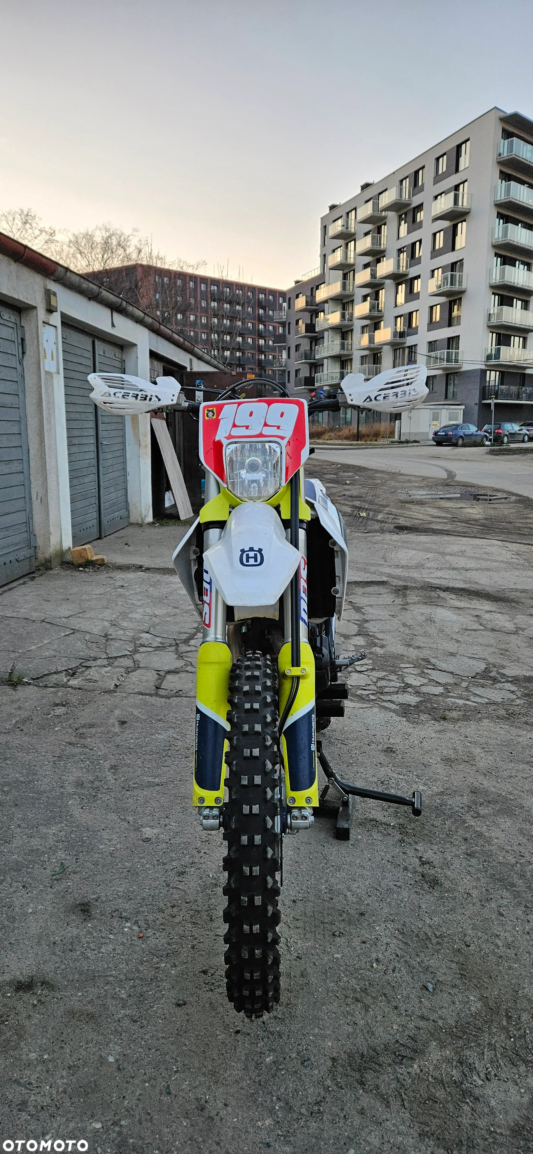 Husqvarna FE