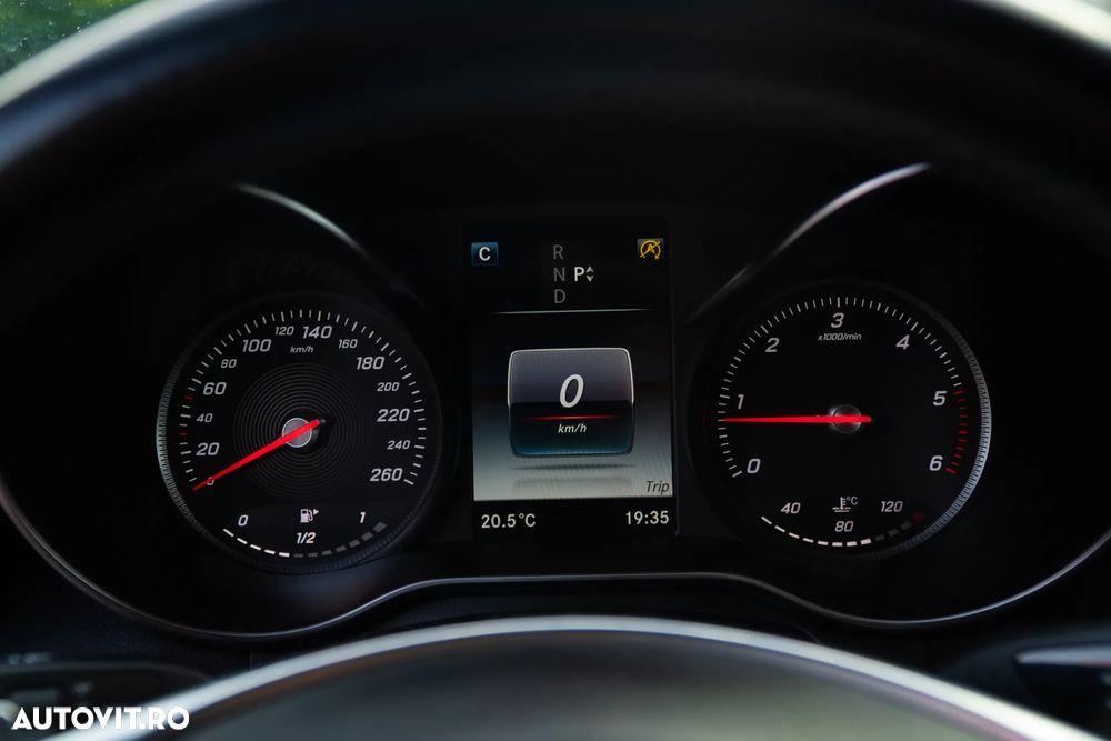Mercedes-Benz GLC 220 d 4Matic 9G-TRONIC AMG Line - 24