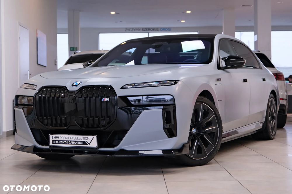 BMW Seria 7 M760e PHEV xDrive Individual Edition sport - 15