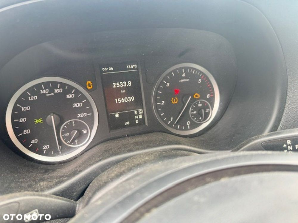 Mercedes-Benz Vito - 11