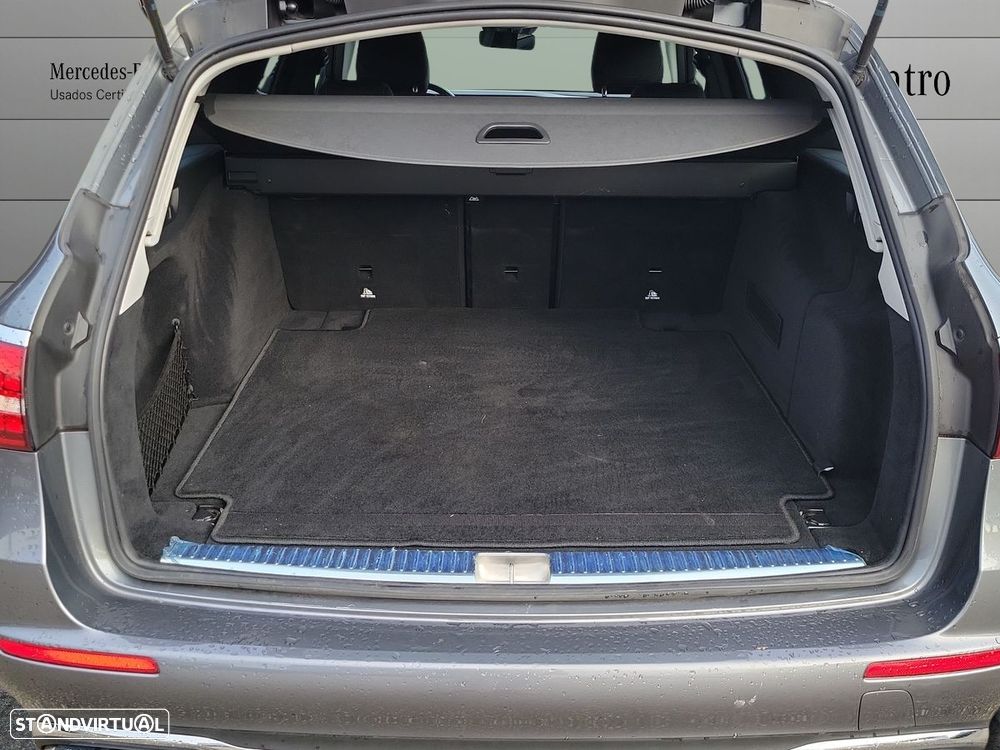 Mercedes-Benz E 220 d Avantgarde - 20