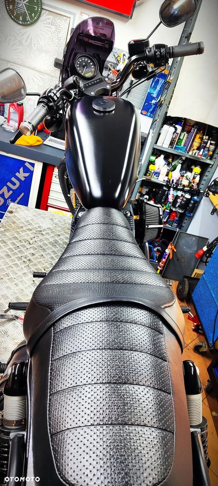 Harley-Davidson Sportster Iron 883 - 14
