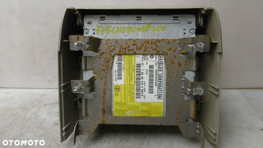 ODTWARZACZ DVD JEEP GRAND CHEROKEE III WK - 5