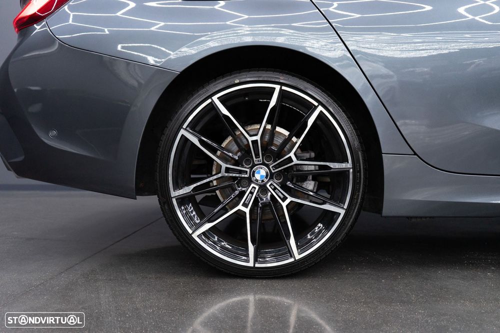 BMW 320 d Pack M Auto - 13