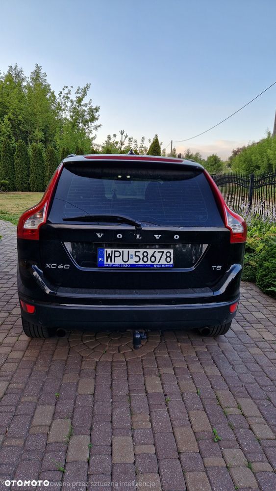 Volvo XC 60 - 4