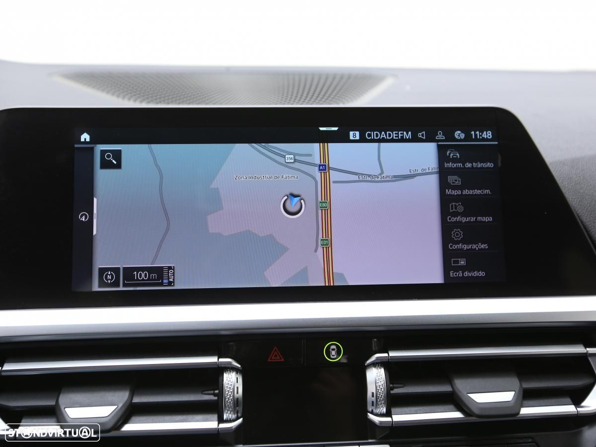 BMW 330 e Touring Pack M Auto - 32