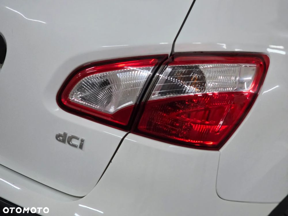 Nissan Qashqai 1.5 dCi DPF acenta - 27