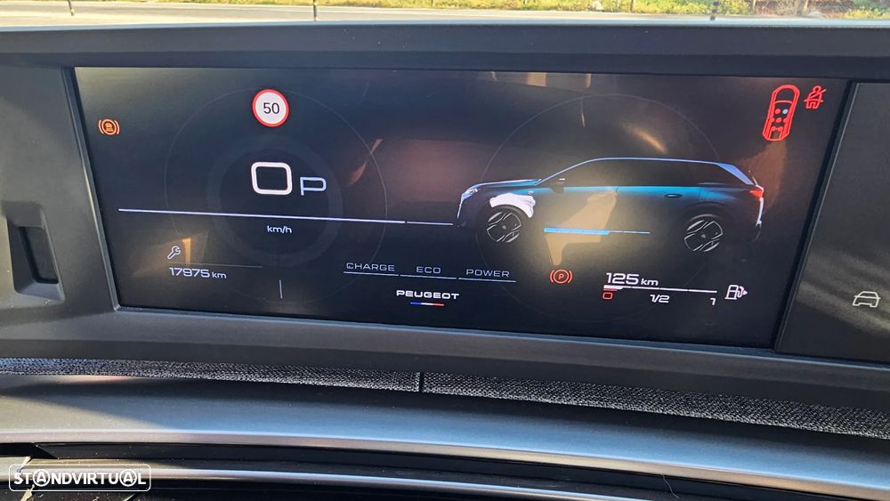 Peugeot 5008 Hybrid 145 e-DSC6 Allure - 32