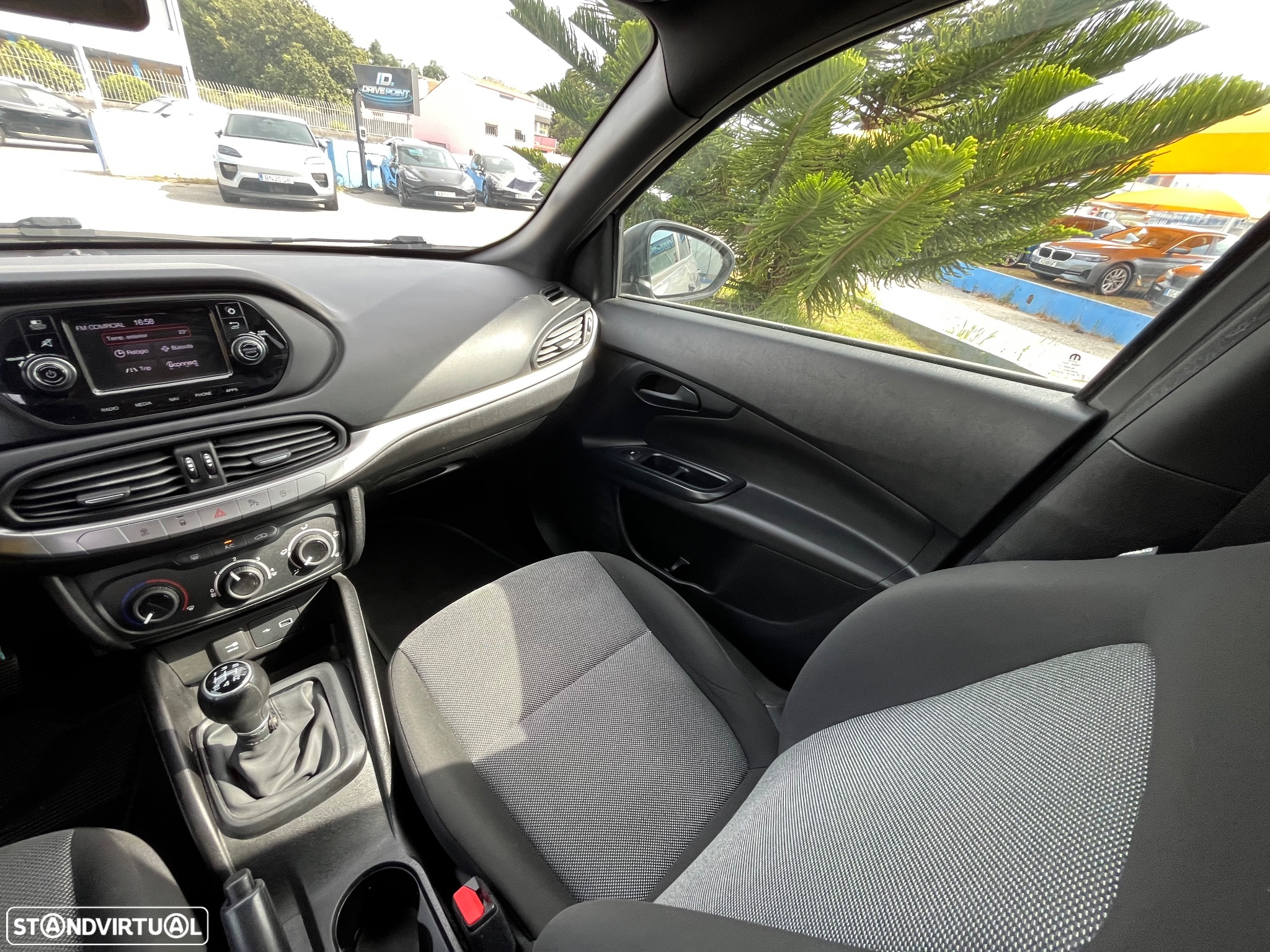 Fiat Tipo Station Wagon 1.3 M-Jet Street - 43