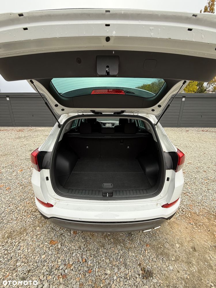 Hyundai Tucson 2.0 CRDi 4WD Advantage - 17