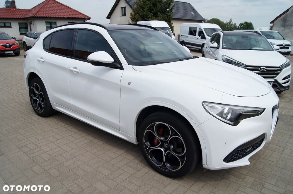 Alfa Romeo Stelvio 2.0 Turbo 16V AT8-Q4 Ti - 37