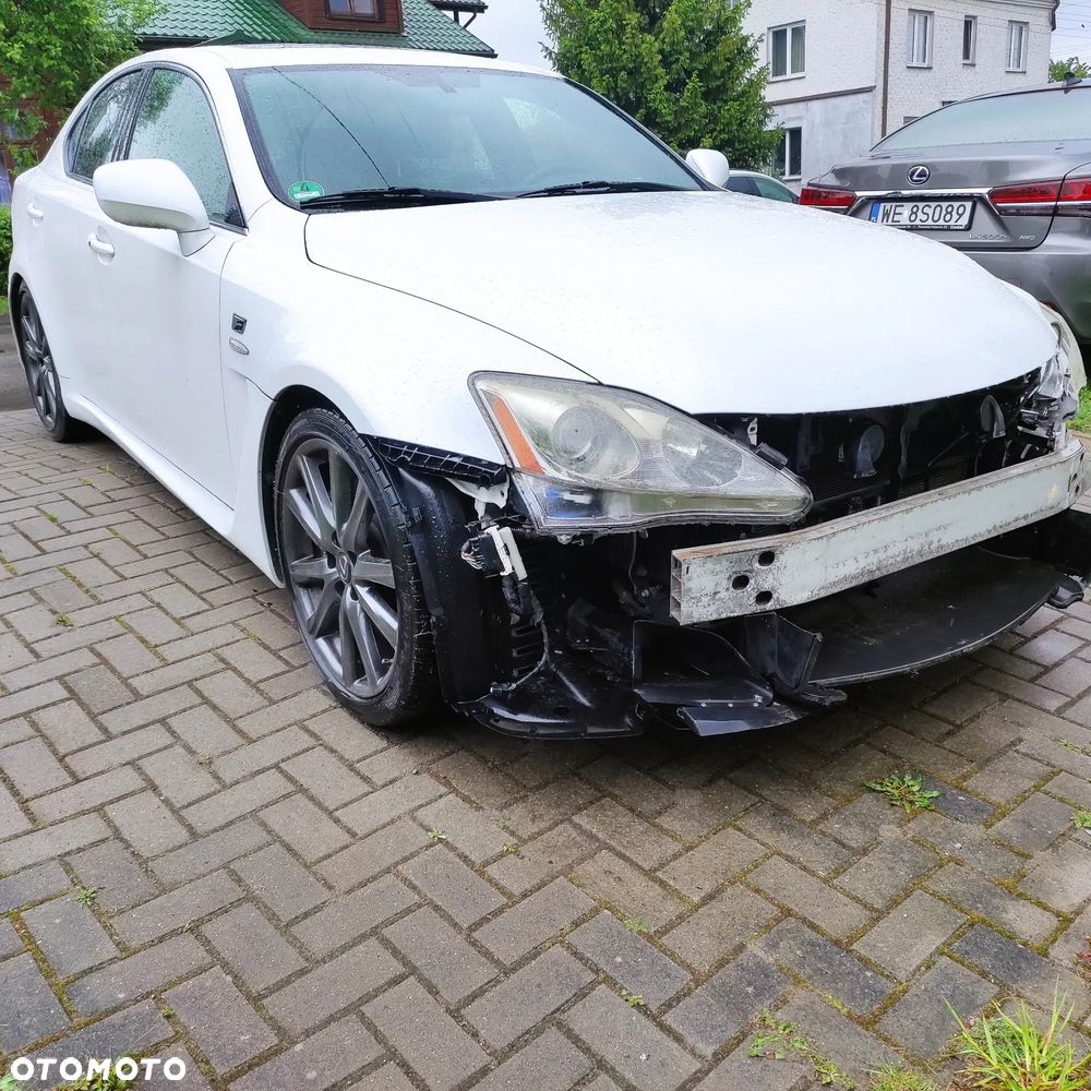 Lexus IS - 2