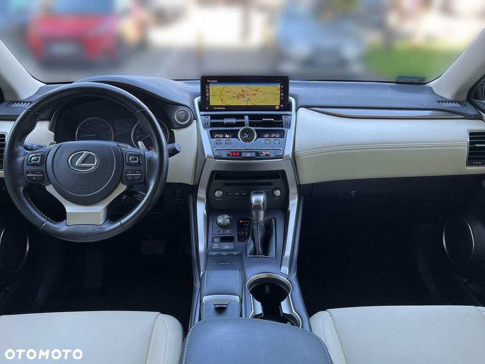 Lexus NX 300 F Impression AWD - 5