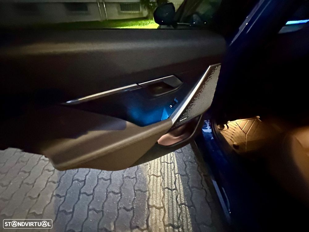 BMW i5 eDrive40 Pack Desportivo M Pro - 32