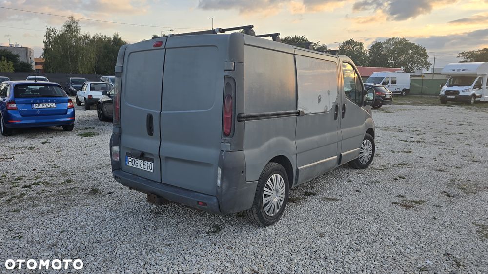 Opel Vivaro DTI Tour - 9