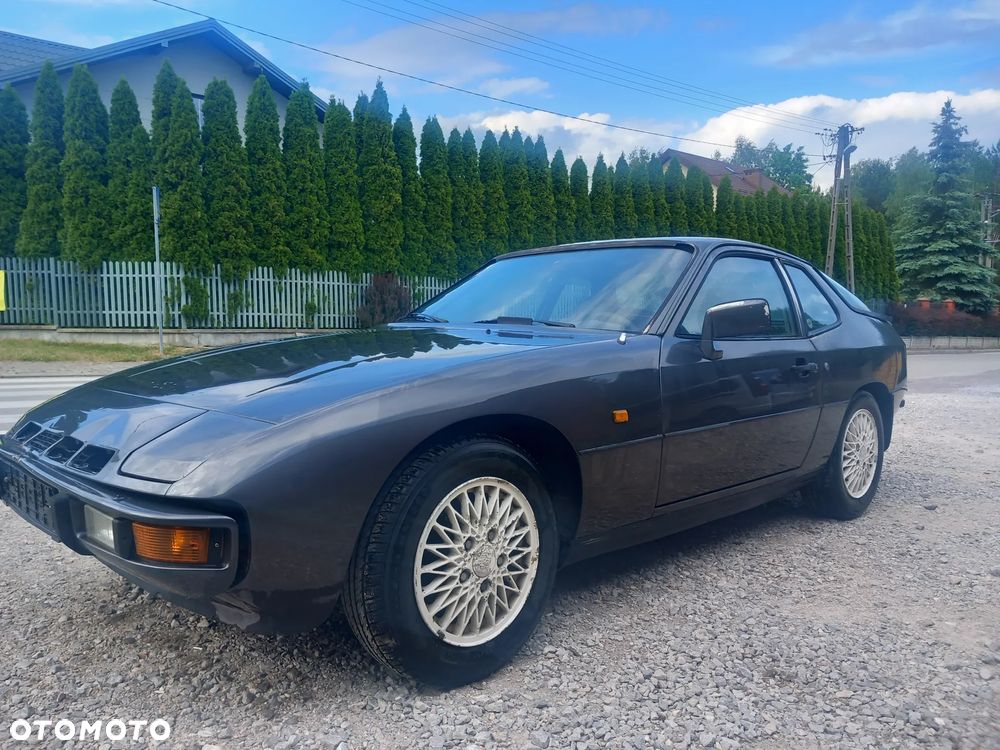Porsche 924 - 9