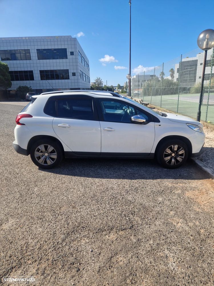 Peugeot 2008 1.2 PureTech Style - 1