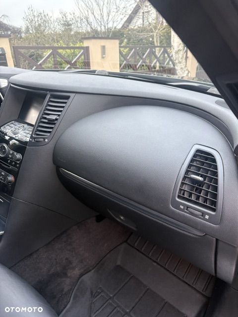 Infiniti QX70 3.0d S Premium - 18