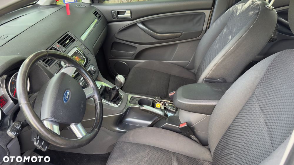 Ford C-MAX 2.0 Titanium - 8