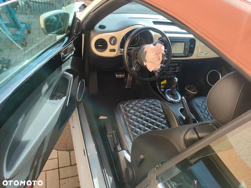 Volkswagen Beetle The Cabriolet 2.0 TSI DSG Karmann Sport - 12