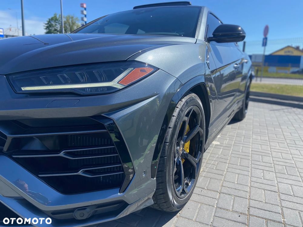 Lamborghini Urus - 8