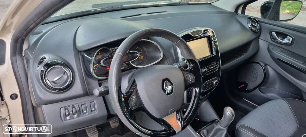 Renault Clio Sport Tourer - 2